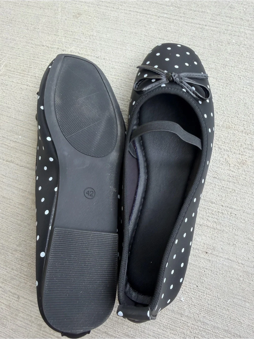 Black Polka Dot Ballet Flats - Women's Slip-On Flats